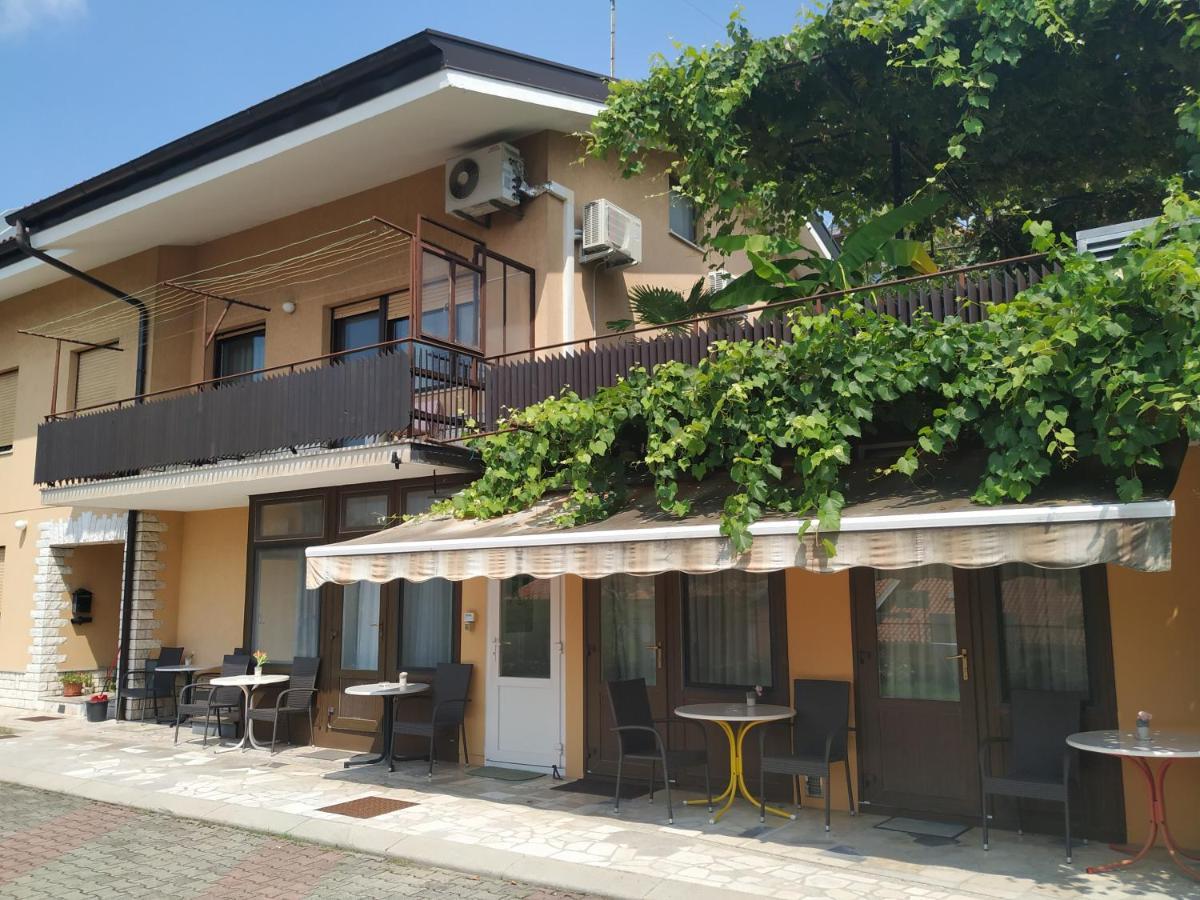 Accomodation Pertout نوفا جوريكا المظهر الخارجي الصورة