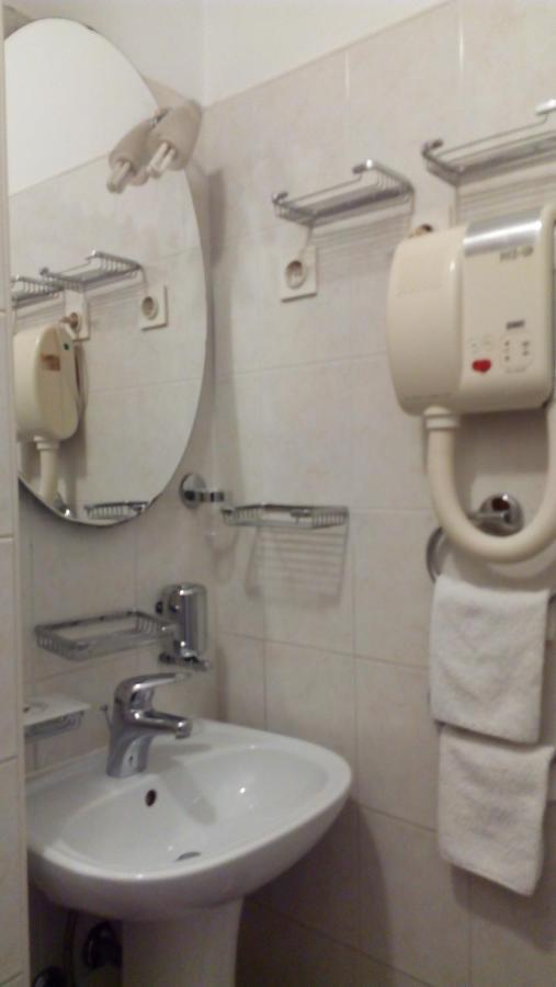 Accomodation Pertout نوفا جوريكا المظهر الخارجي الصورة