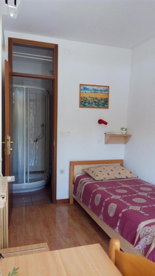 Accomodation Pertout نوفا جوريكا المظهر الخارجي الصورة